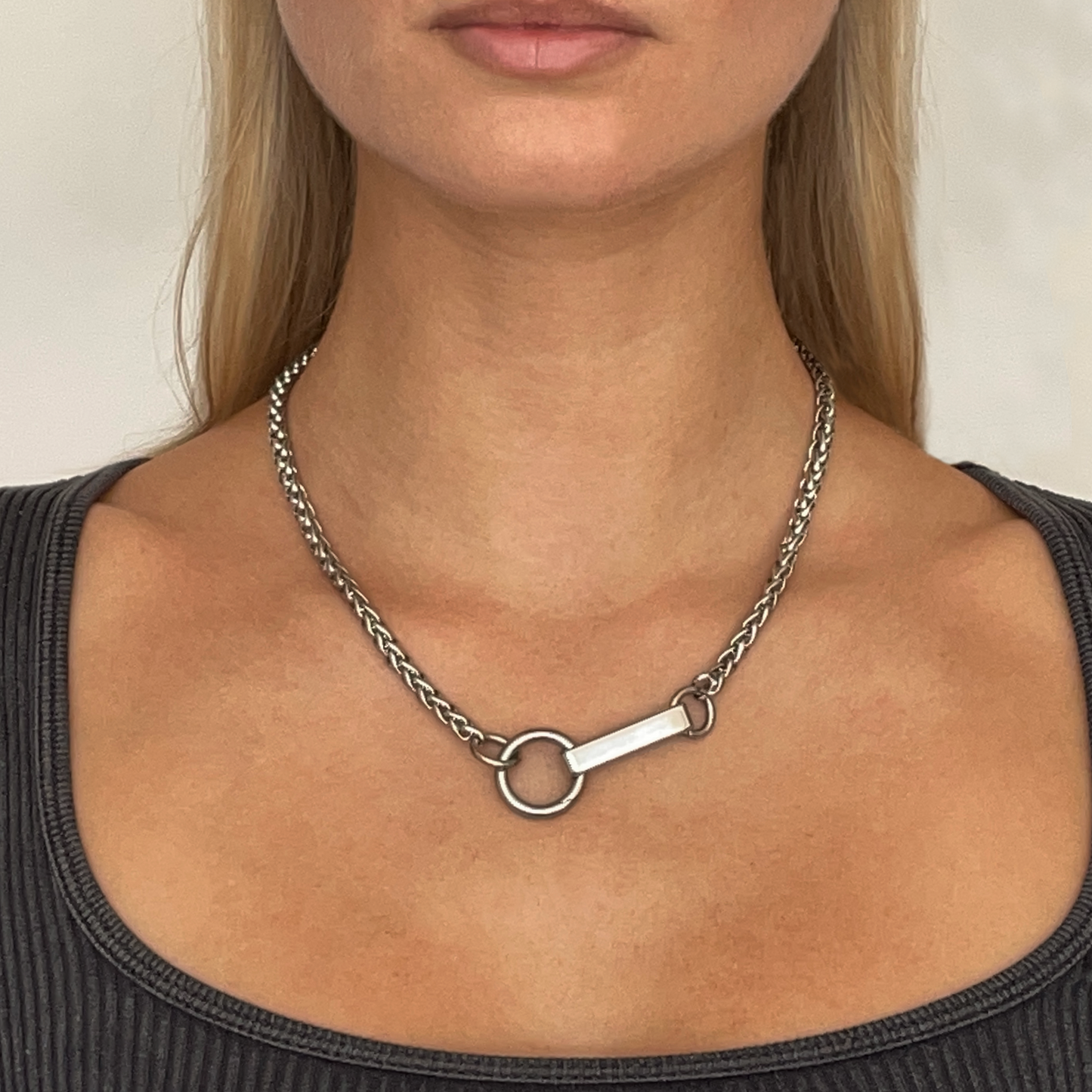 STAINLESS STEEL BAR NECKLACE